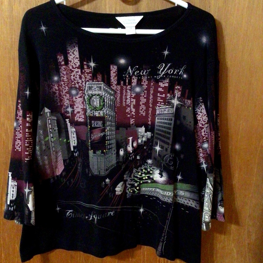 CJ Banks New York/Holiday Top-PRICE FIRM